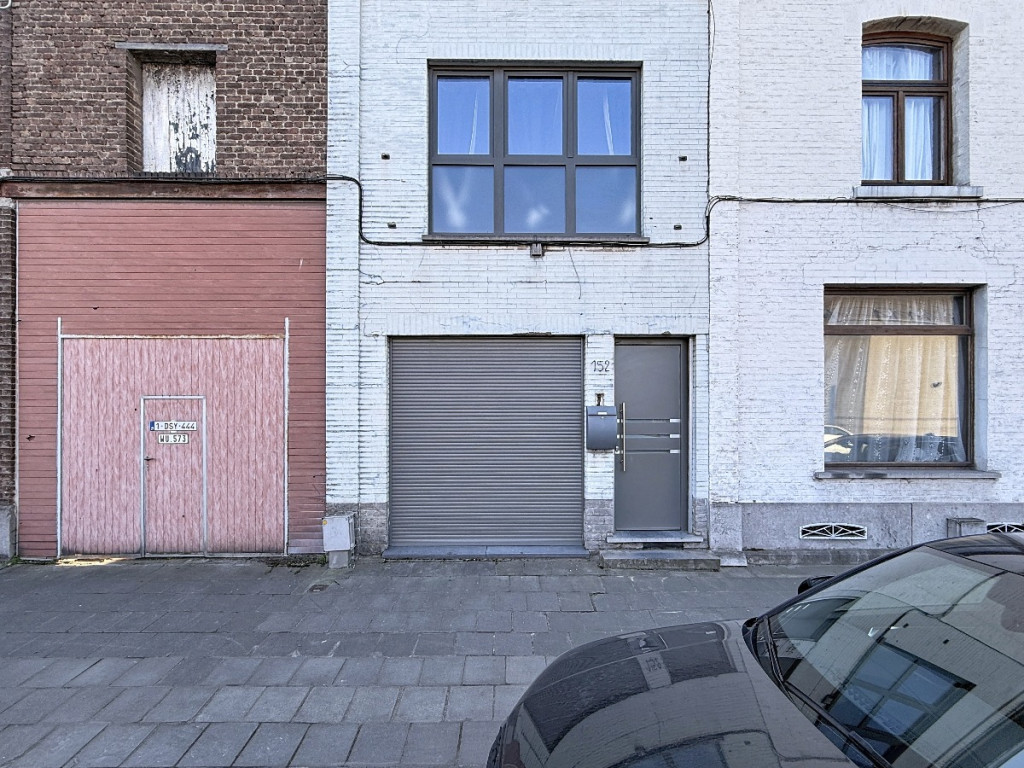 Rue Jules Destrée - 152 - - 7390