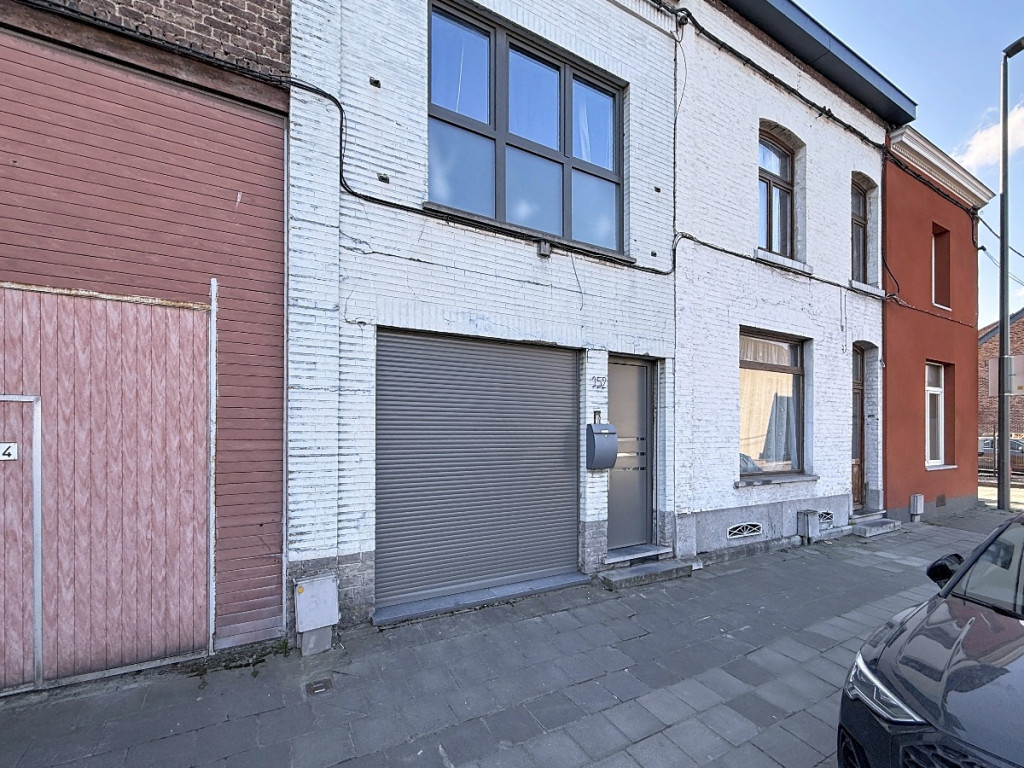 Rue Jules Destrée - 152 - - 7390