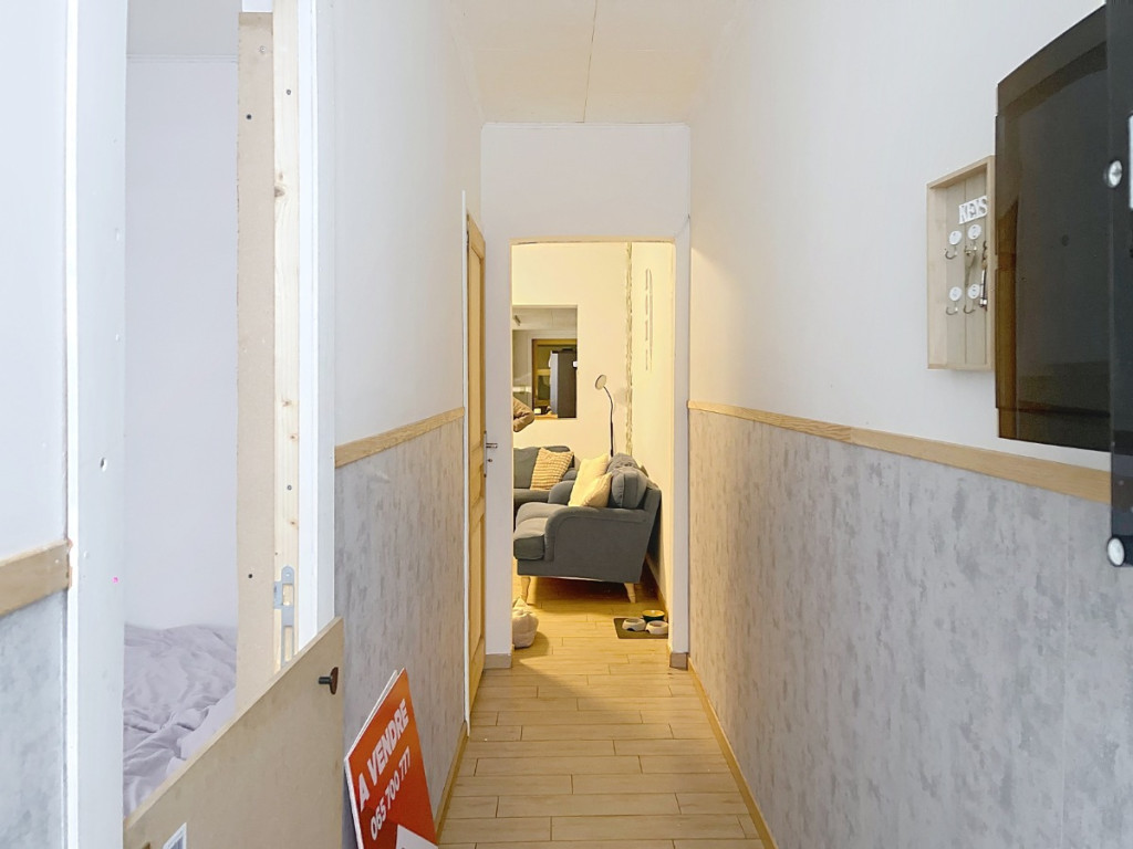 Rue de la Gendarmerie - 19 - - 7380