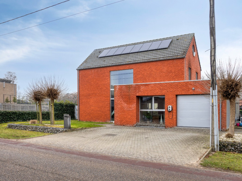 Kanaalstraat - 63 - - 3971