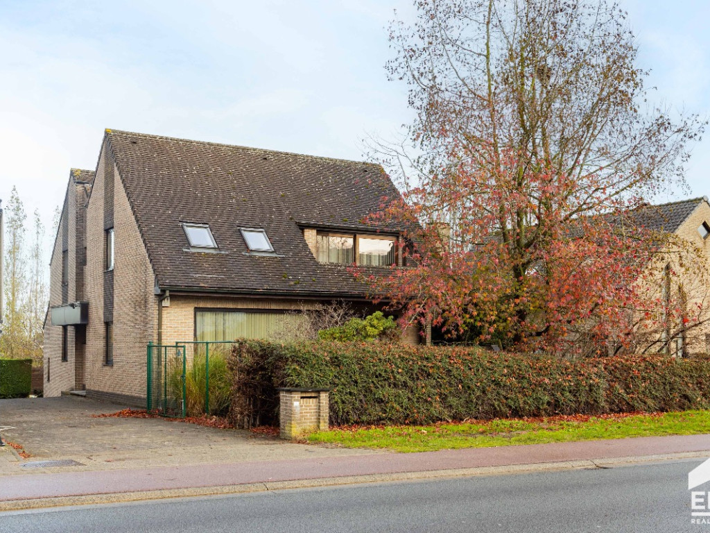 Hoogstraat - 142 - - 9340