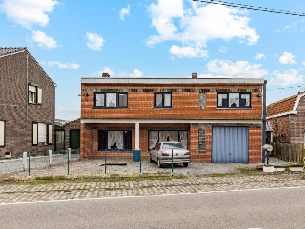 Stationsstraat - 54 - - 9961