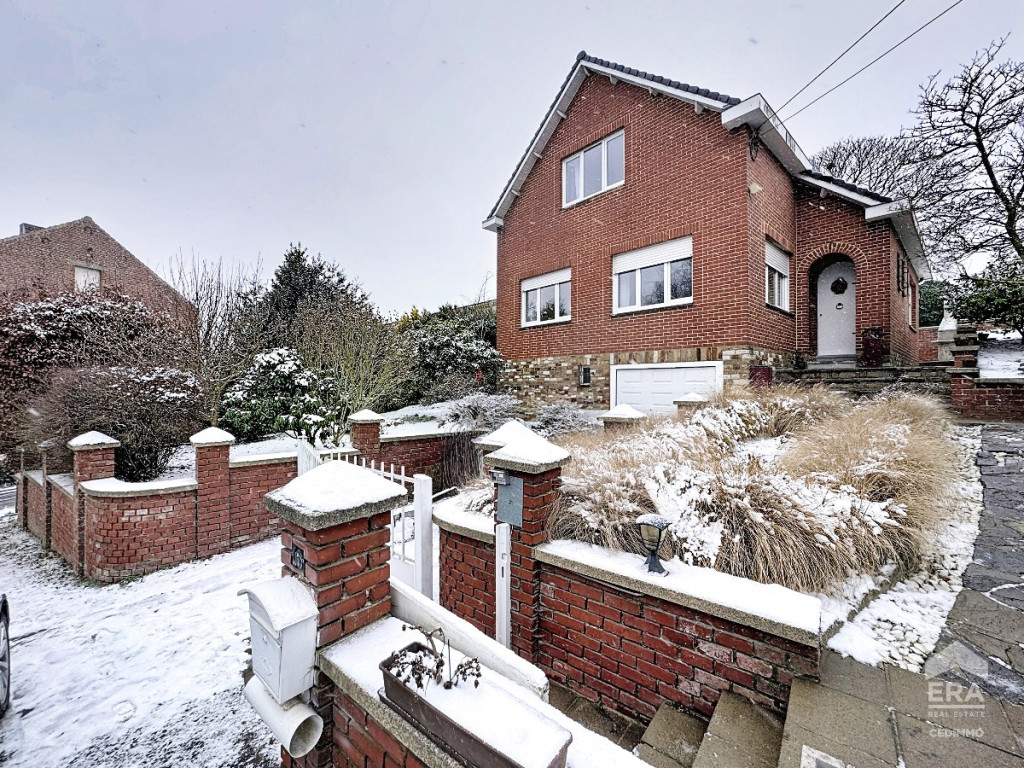 Rue d'Hennuyères - 16 - - 1420