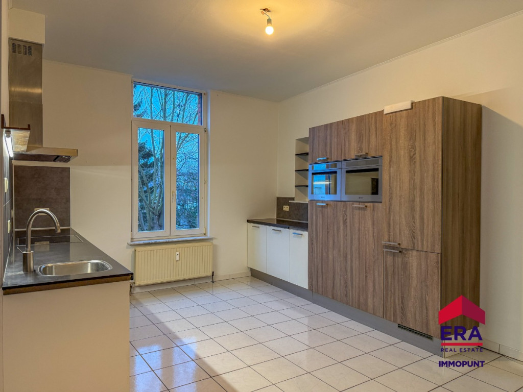 Prins Leopoldplaats - 4 - 1 - 3440