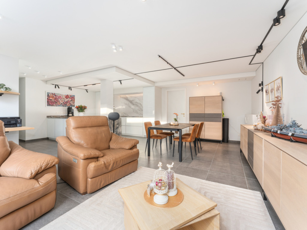 Roger Vansteenbruggestraat - 105 - 1 - 8790