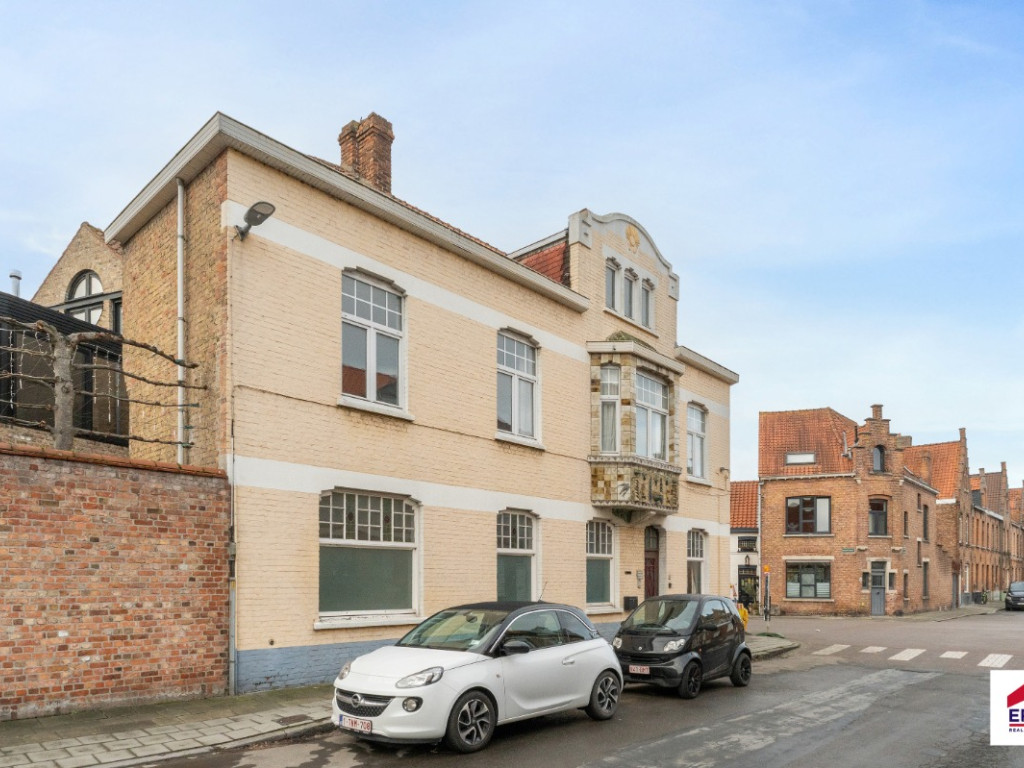 Veldmaarschalk Fochstraat - 7 - - 8000