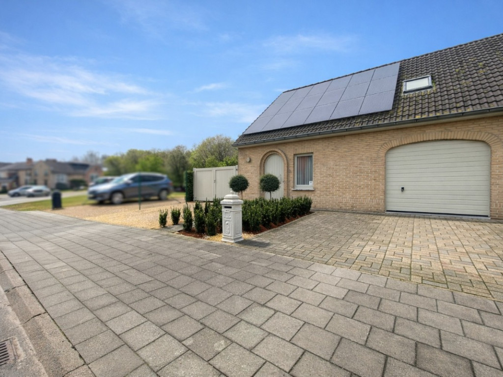 Emiel Hullebroeckstraat - 21 - - 8930