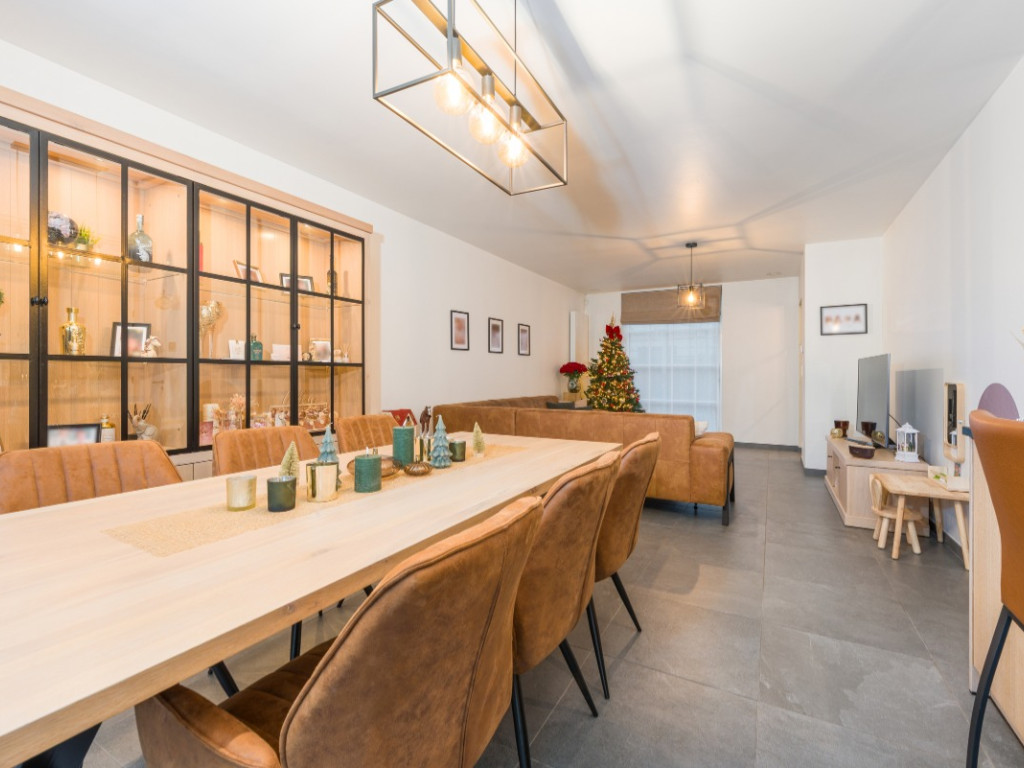 Bloemistenstraat - 33 - - 9850