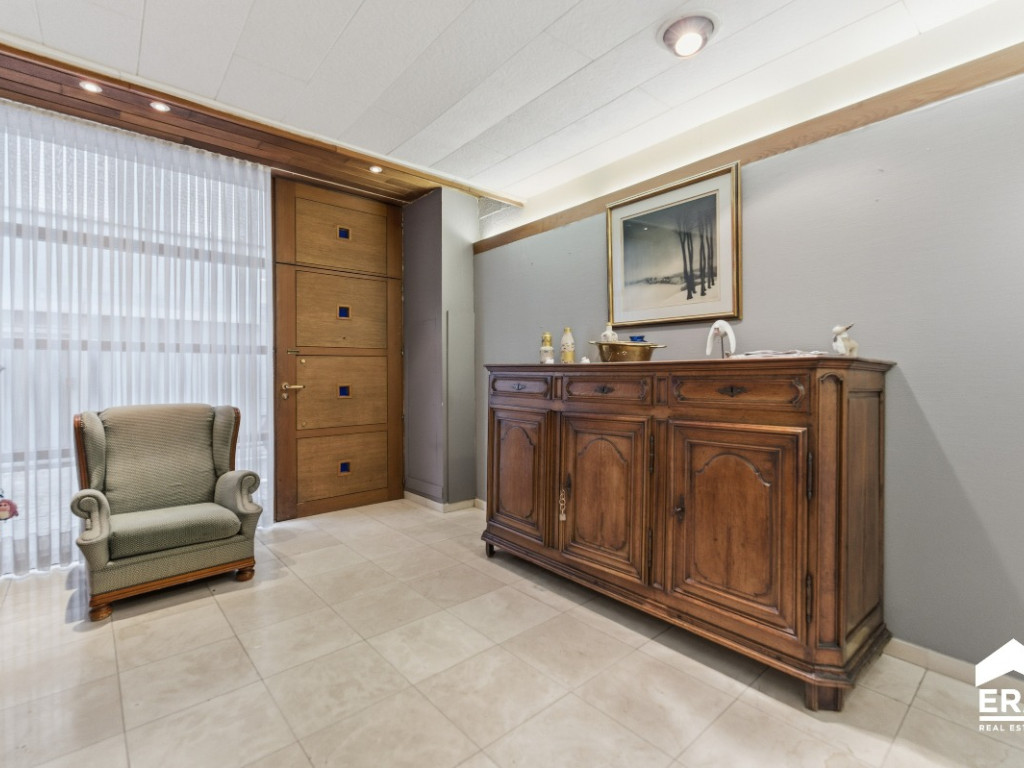 Nieuwstraat - 12 - - 8940