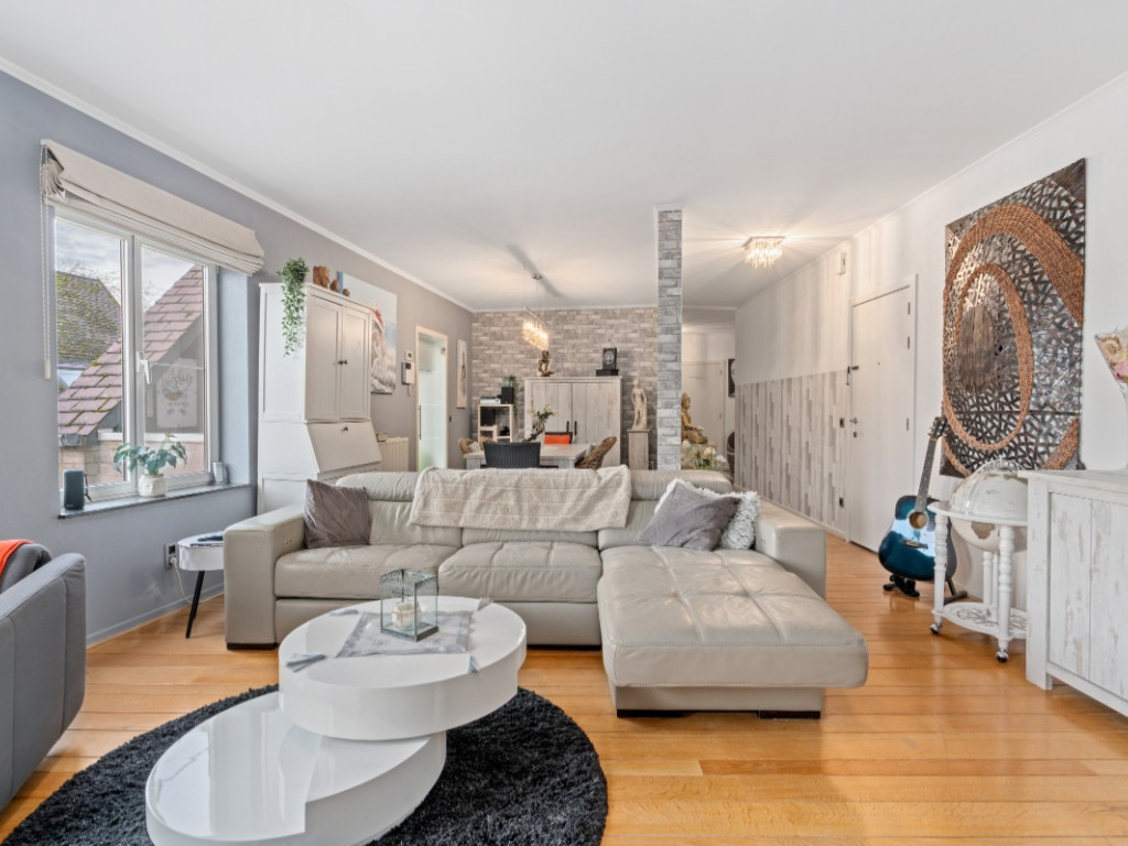 Kerkstraat - 28 - F - 9220