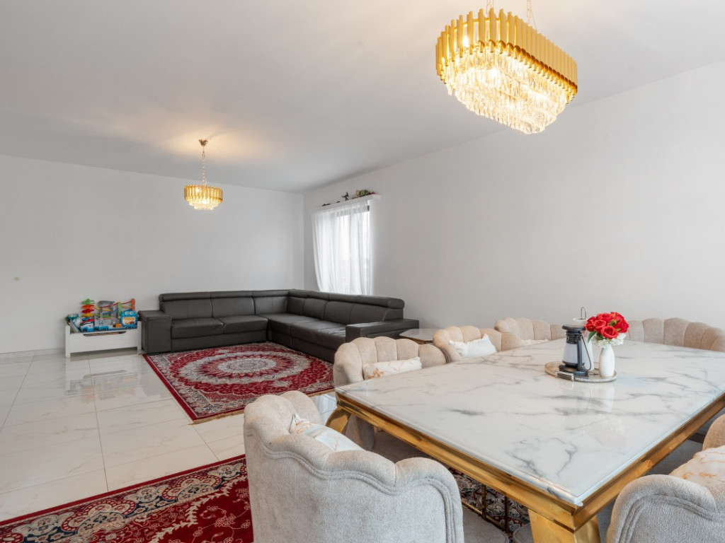 Kampstraat - 22 - - 2070