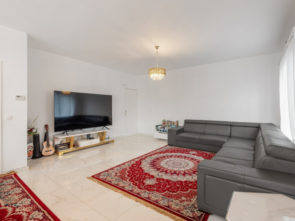 Kampstraat - 22 - - 2070