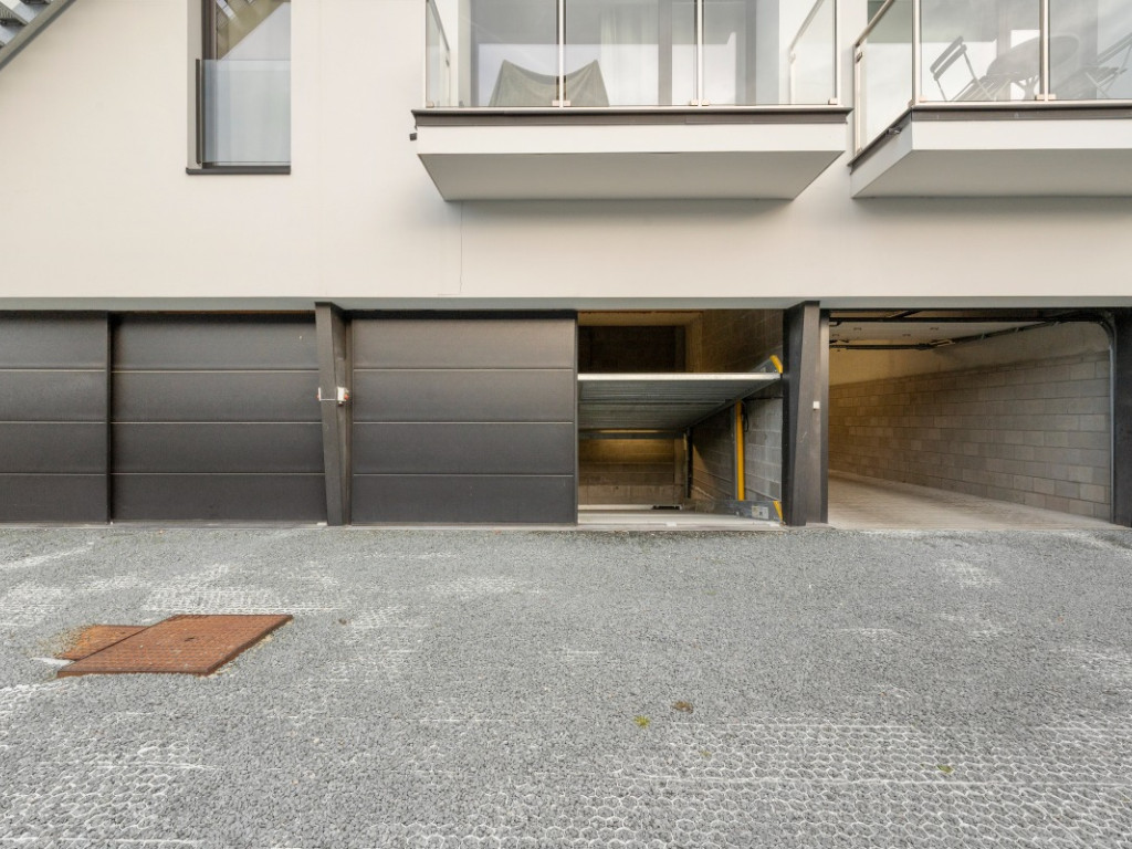 Heirbaan - 98 - GARAGE 1 - 9200