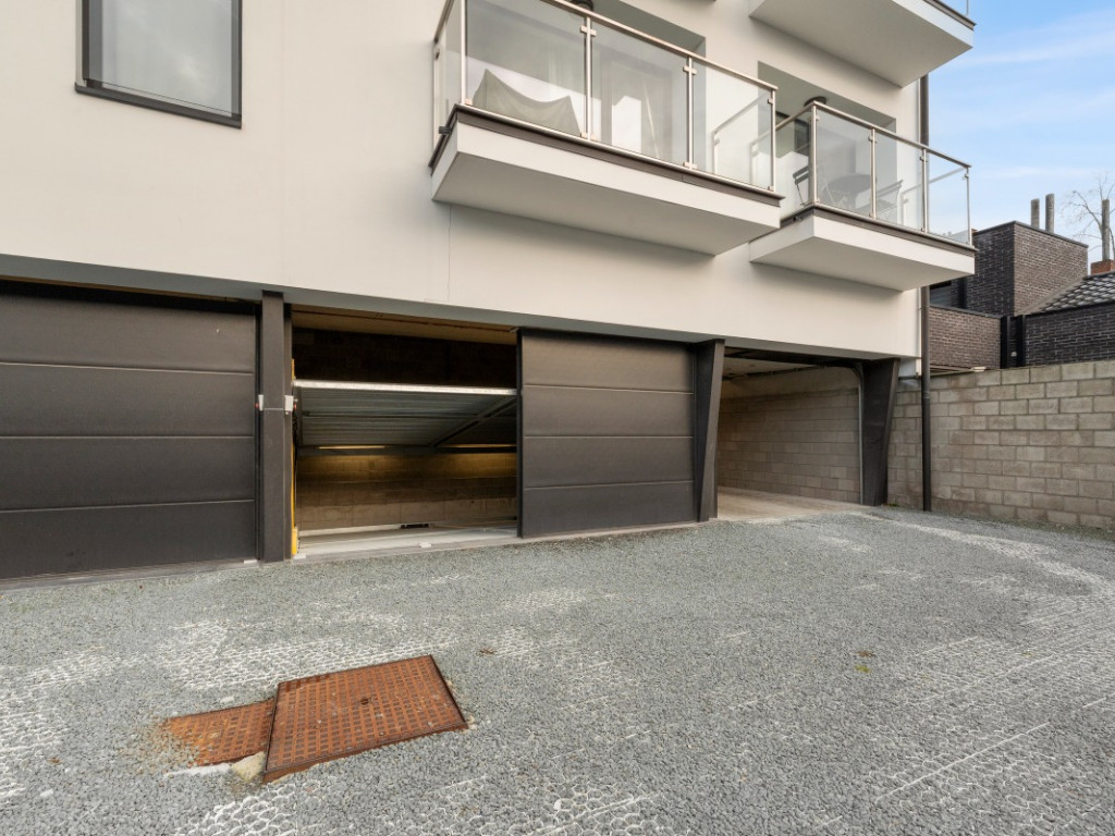 Heirbaan - 98 - GARAGE 1 - 9200