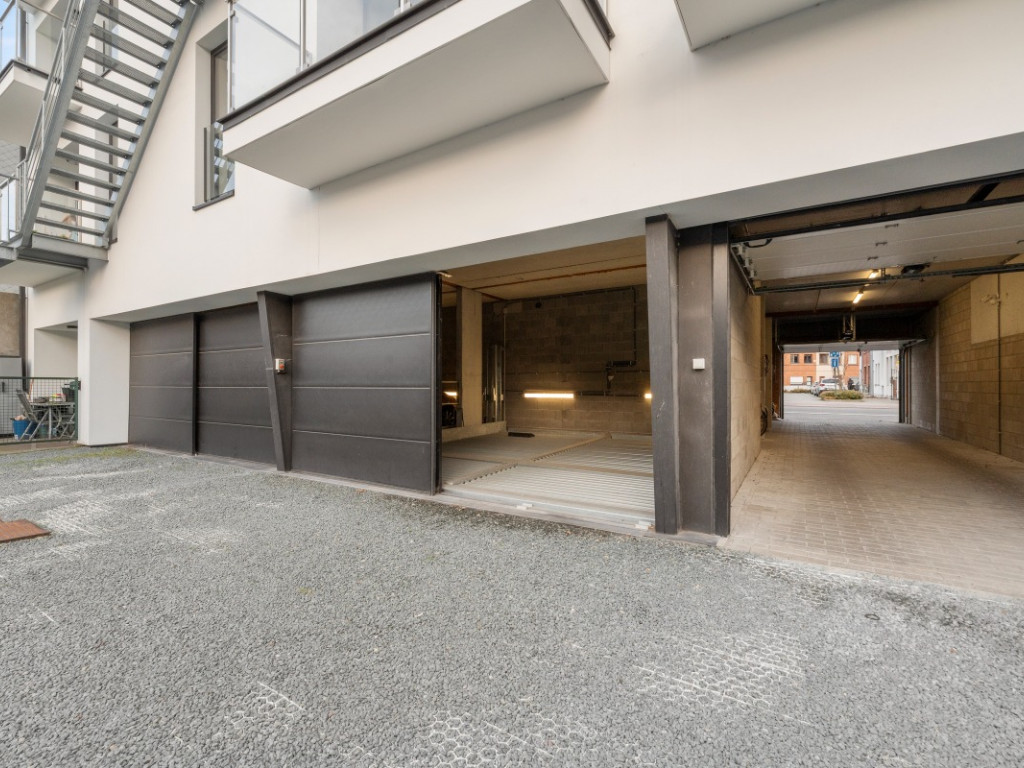 Heirbaan - 98 - GARAGE 2 - 9200