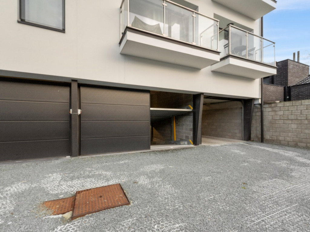 Heirbaan - 98 - GARAGE 2 - 9200