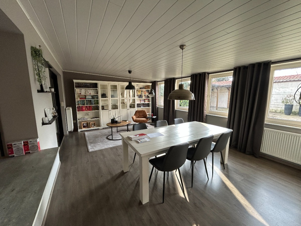 Grachtstraat - 1 - - 3900