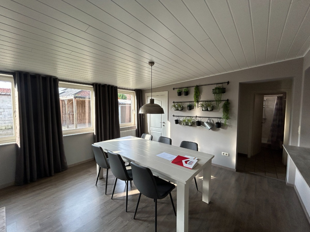 Grachtstraat - 1 - - 3900