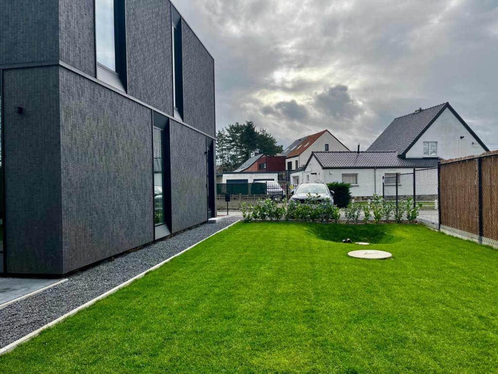 Anjerstraat - 1 - - 3945