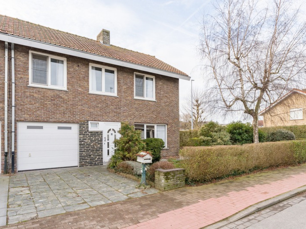 Schoolstraat - 10 - - 8710