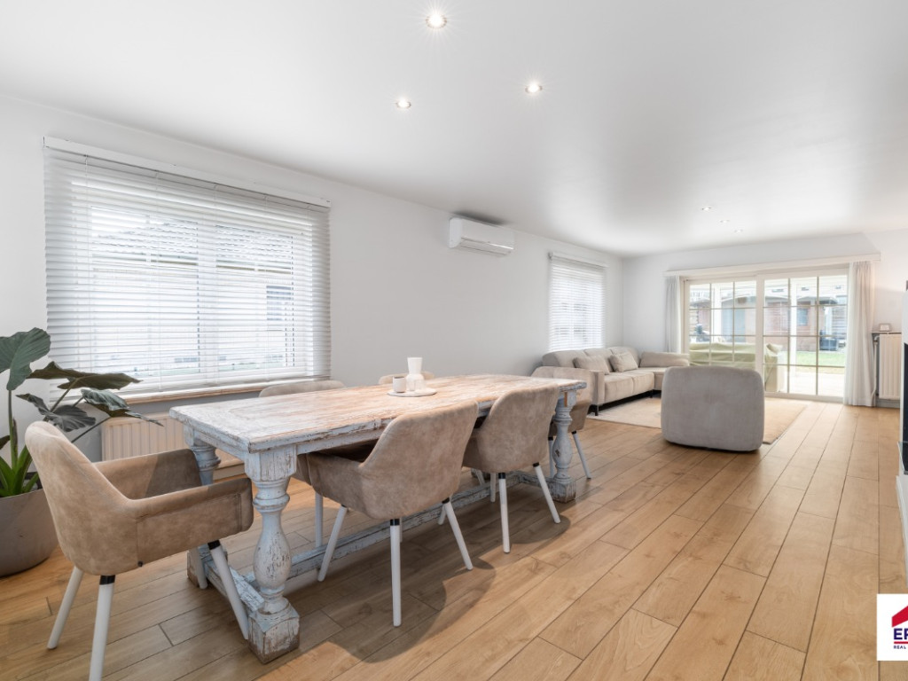 Massestraat - 12 - - 1741