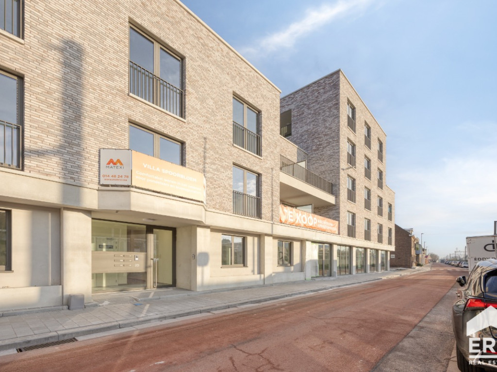 Heistraat - 2 - - 2C2 - 2440