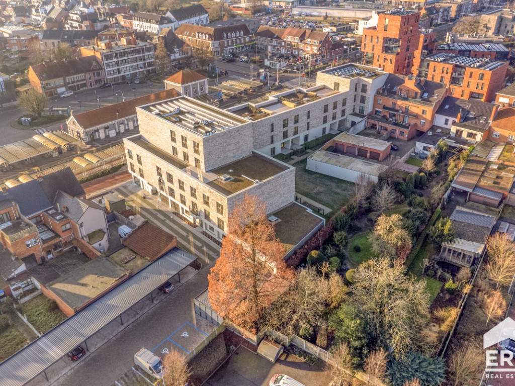 Heistraat - 2 - - 2C2 - 2440