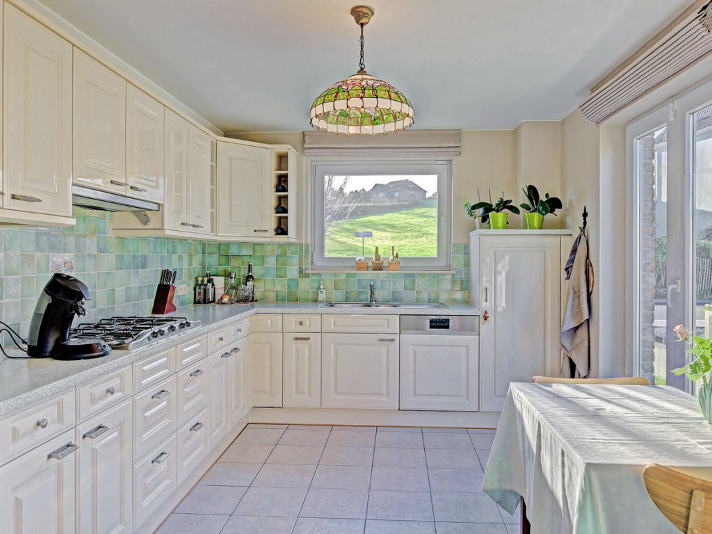 Weemstraat - 23 - - 1560