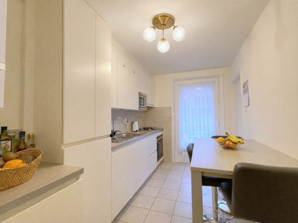 Dokter Peelstraat - 9 - 0012 - 8500