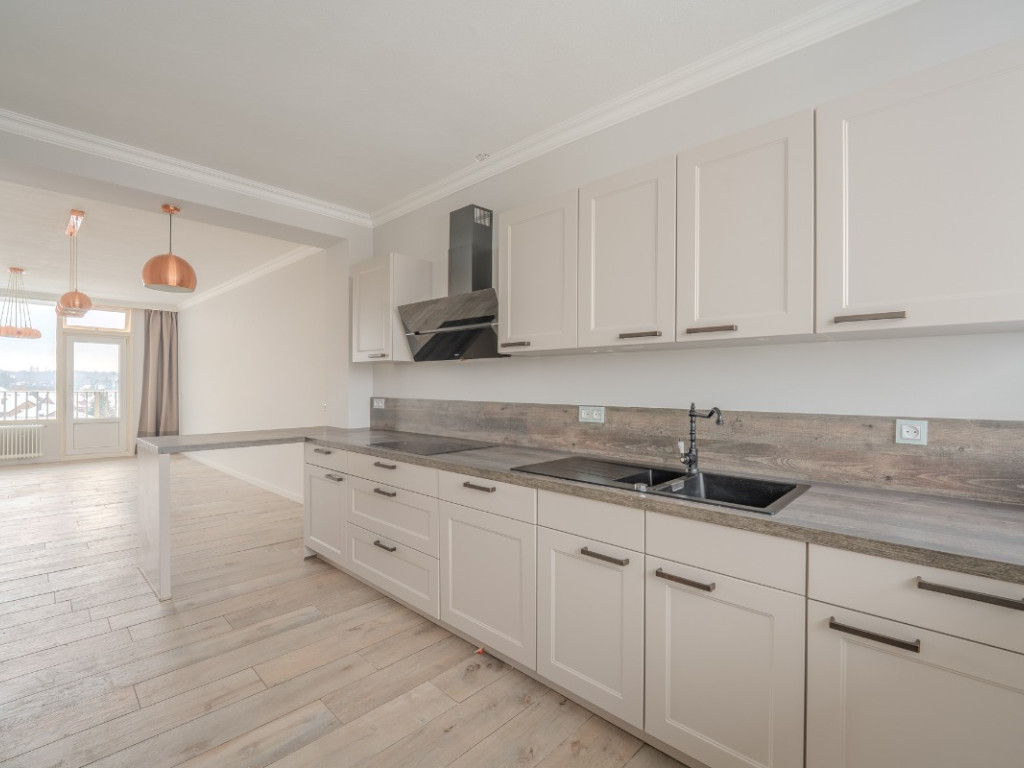 rue Reine Astrid - 49 - 60 - 4100