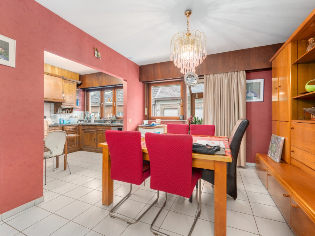 Stationsstraat - 93 - - 9280