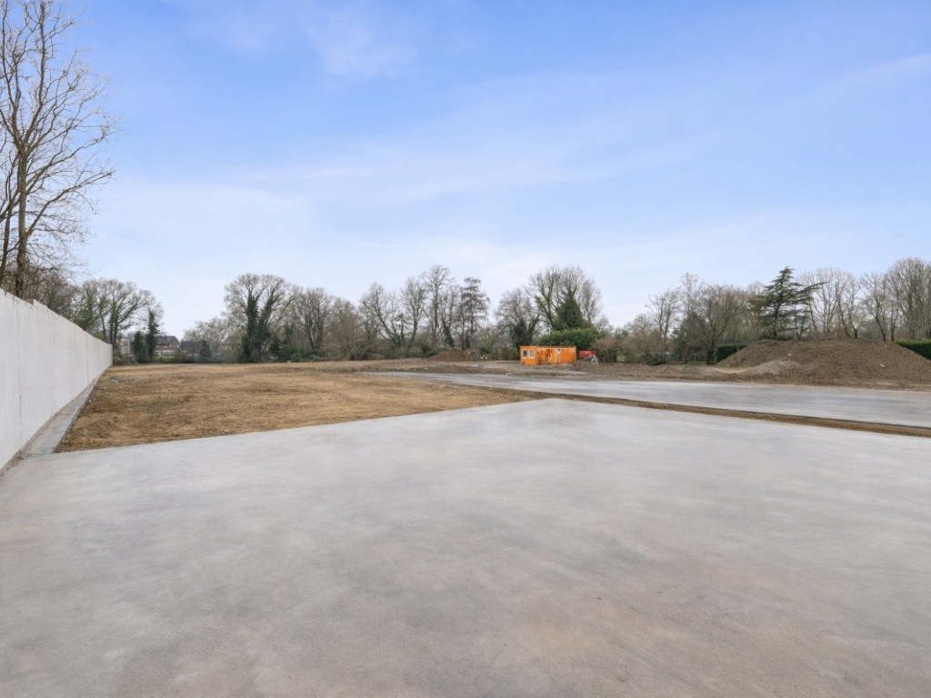 Hogeweg - 84 - - 9320