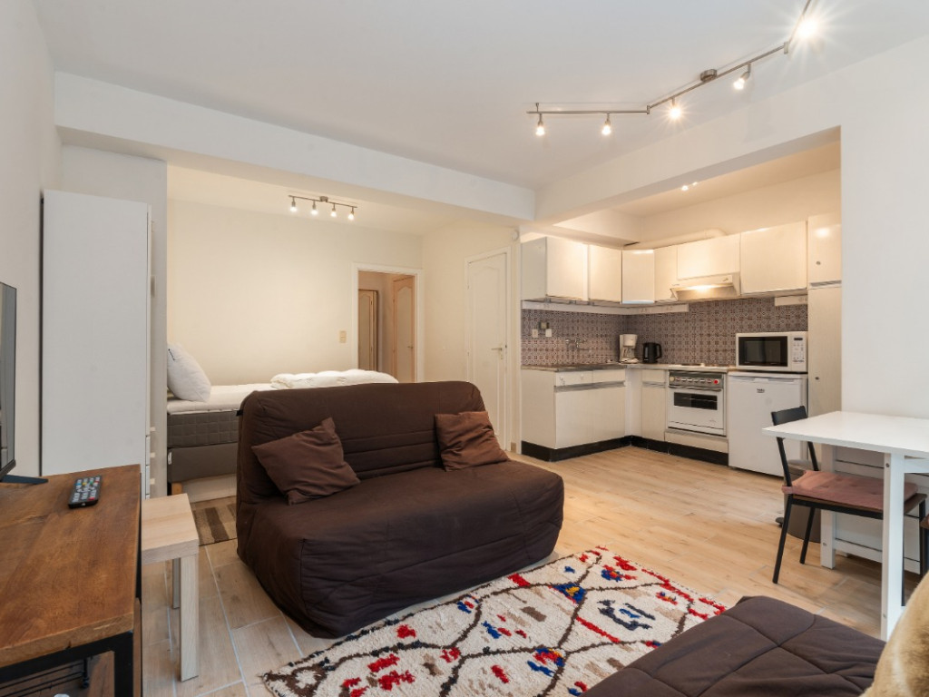 Steekspelstraat - 33 - 0102 - 8670