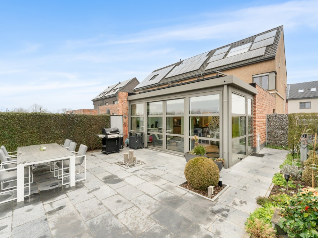 Steenhuffelstraat - 112 - - 1840