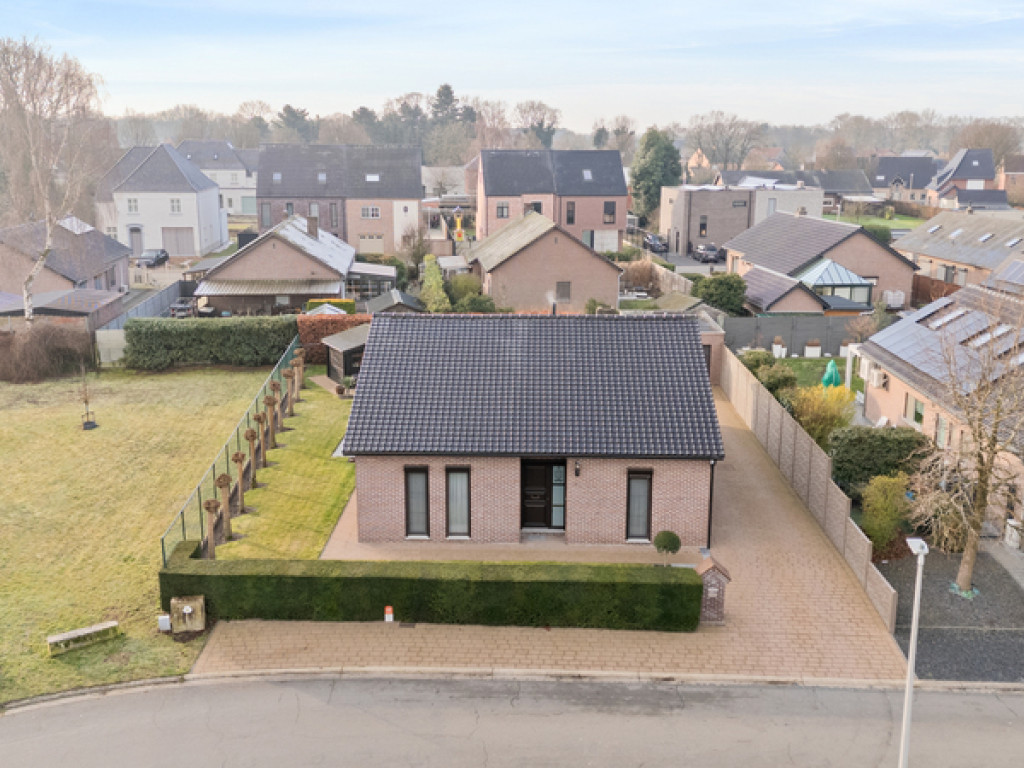 Verbindingsstraat - 38 - - 3530