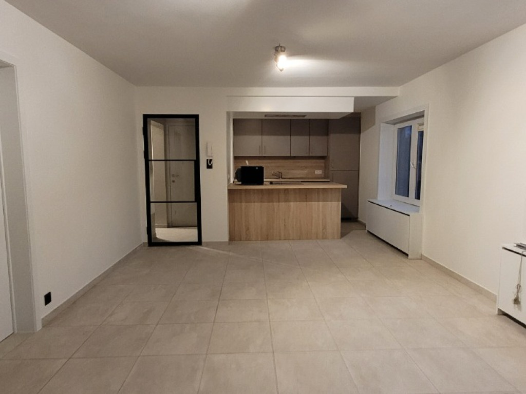 Komenstraat - 127 - - 8940