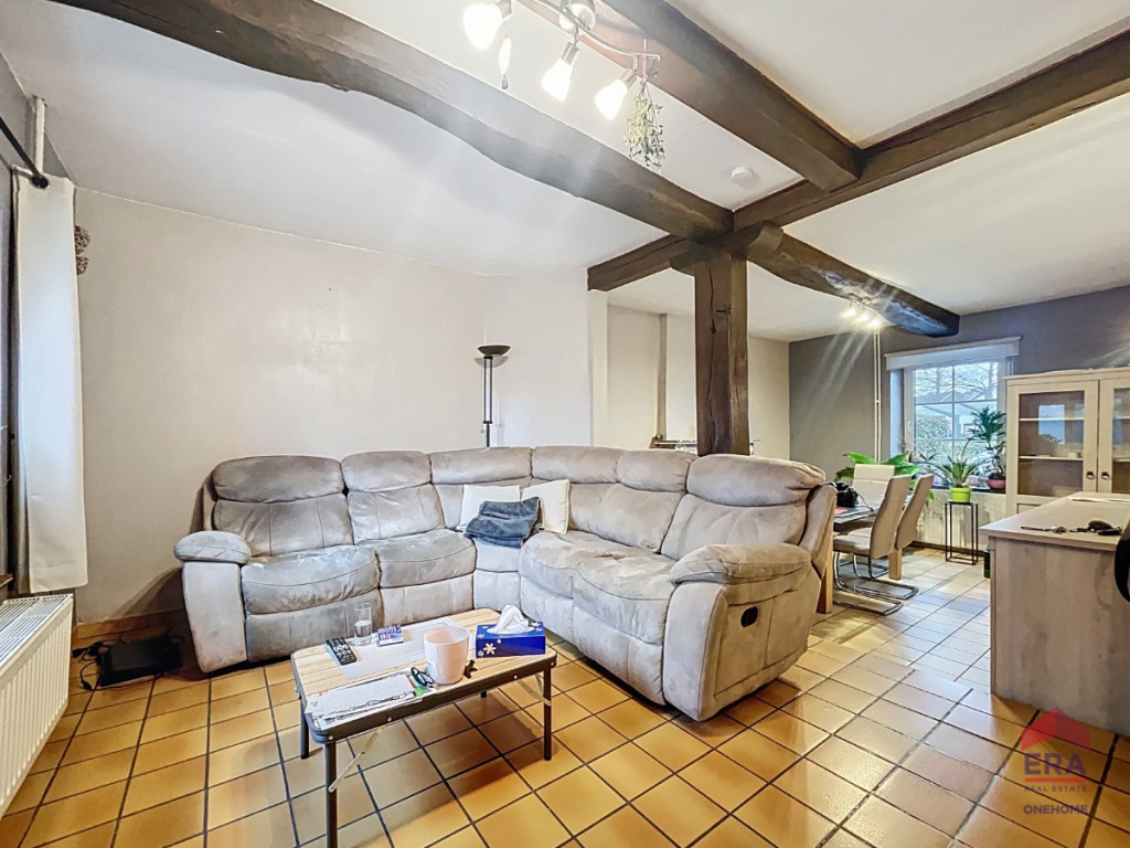 Place Félix Moinil - 275 - - 5300