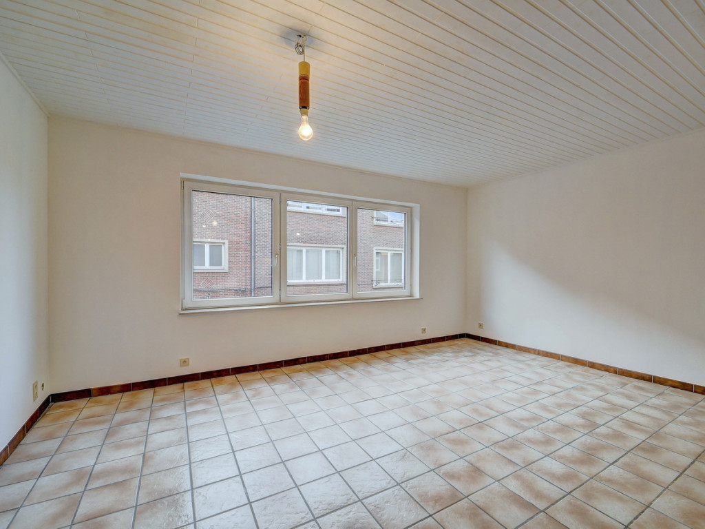 Henri Caronstraat - 21 - - 1560