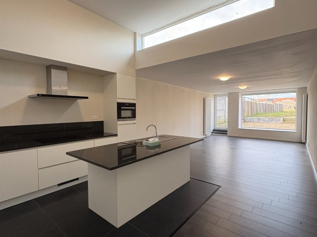 Komenstraat - 70 - - 8940