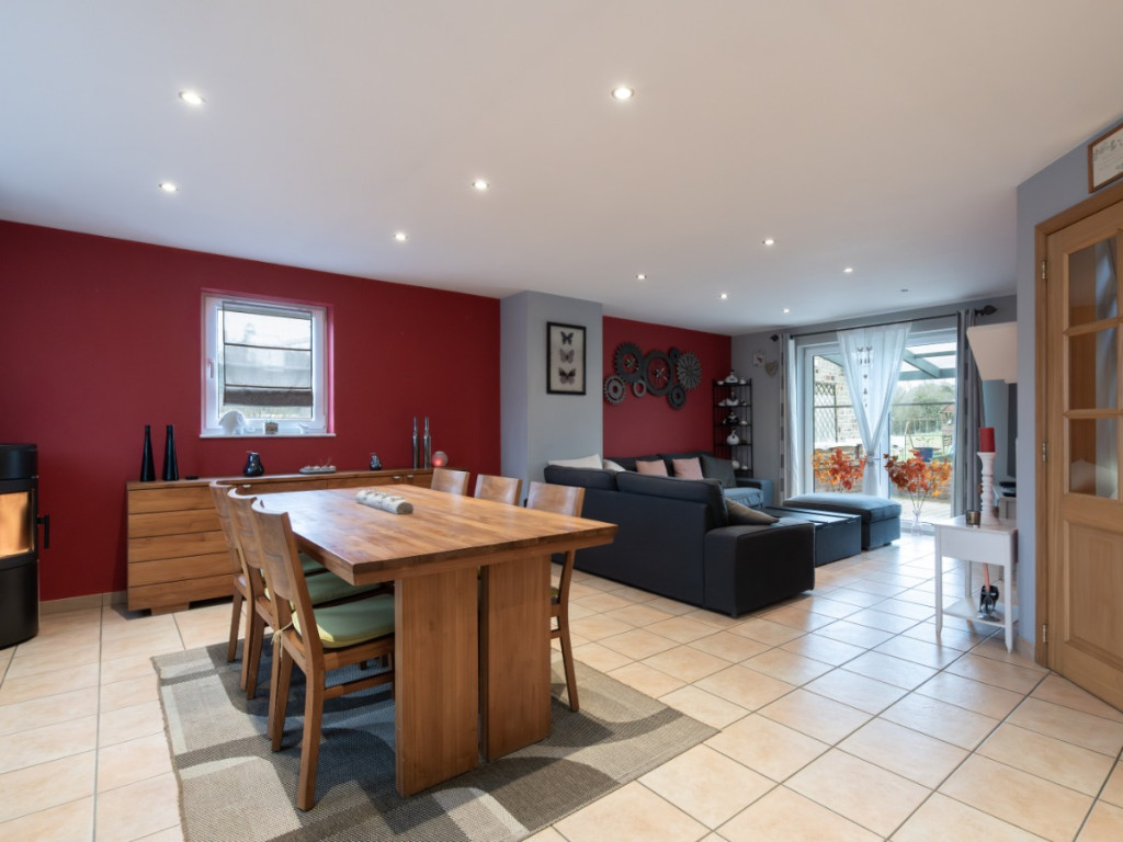 Rue des Cheminots - 7 - - 6900