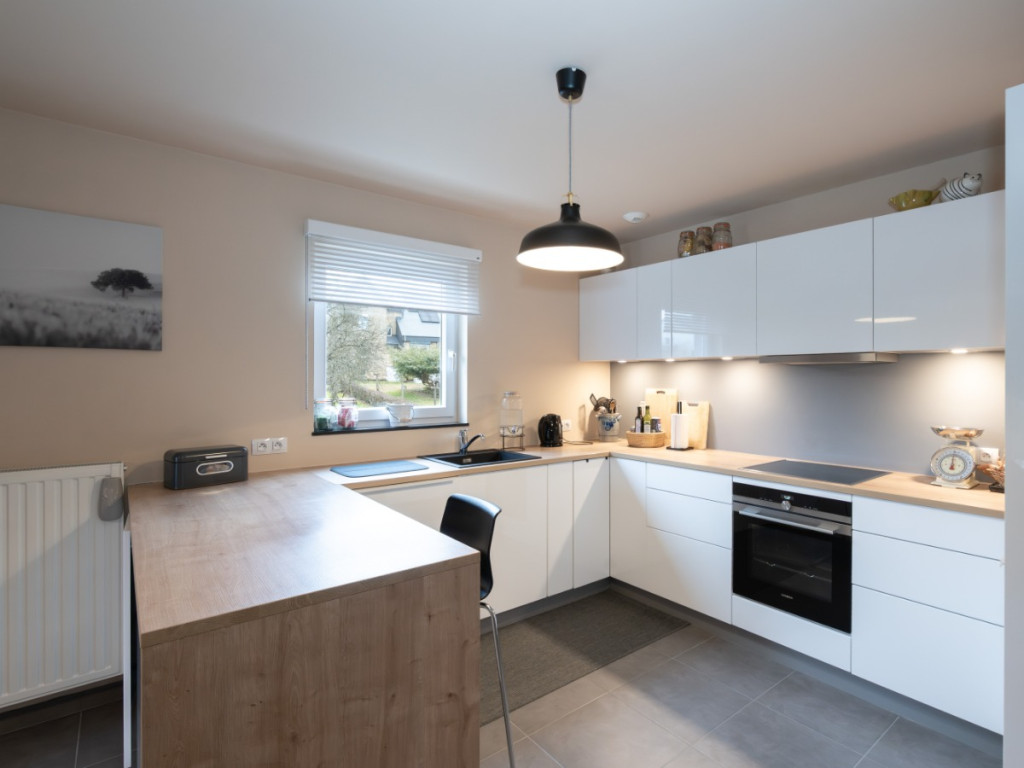 Rue Albert Claude - 13 - 6 - 6840