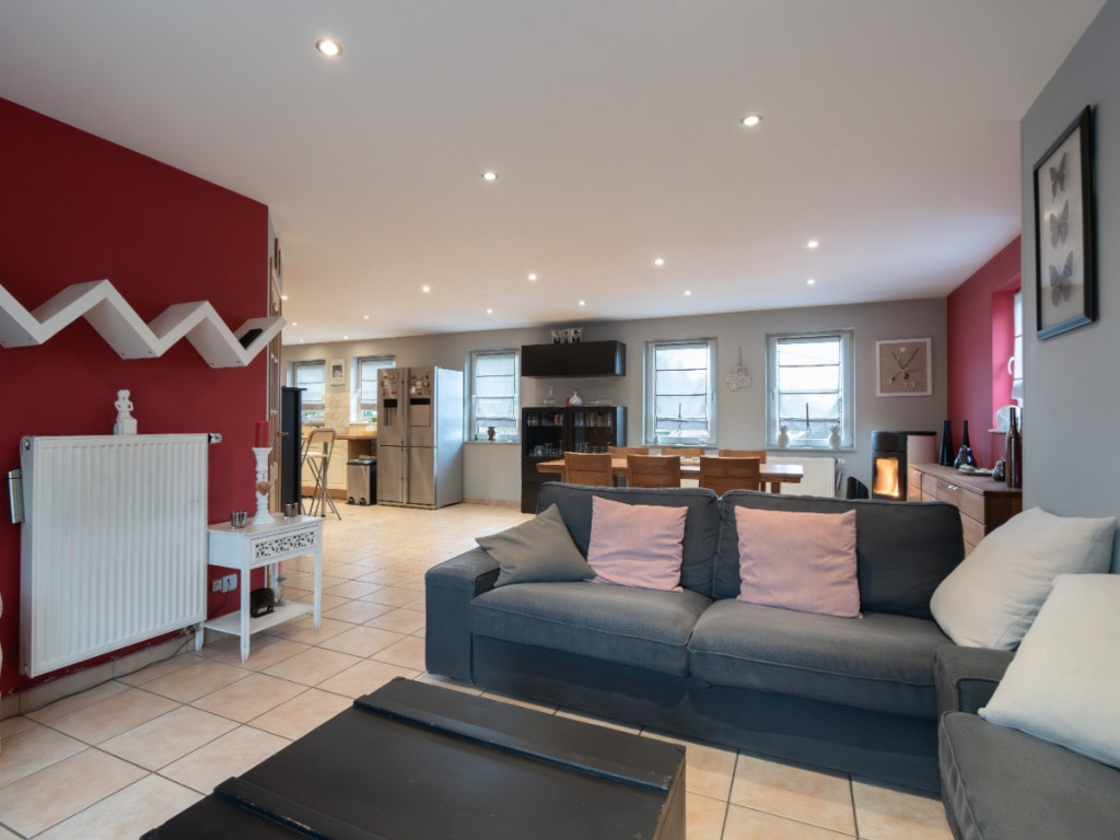 Rue des Cheminots - 7 - - 6900