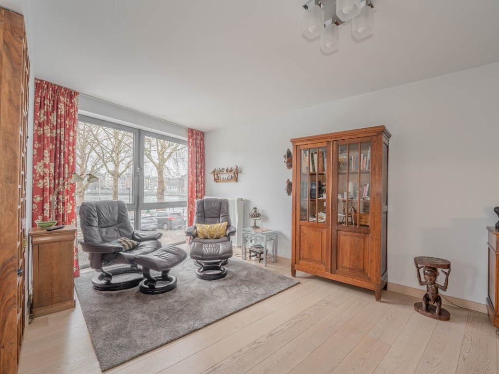 Quai Sainte Barbe - 1 - - 4020