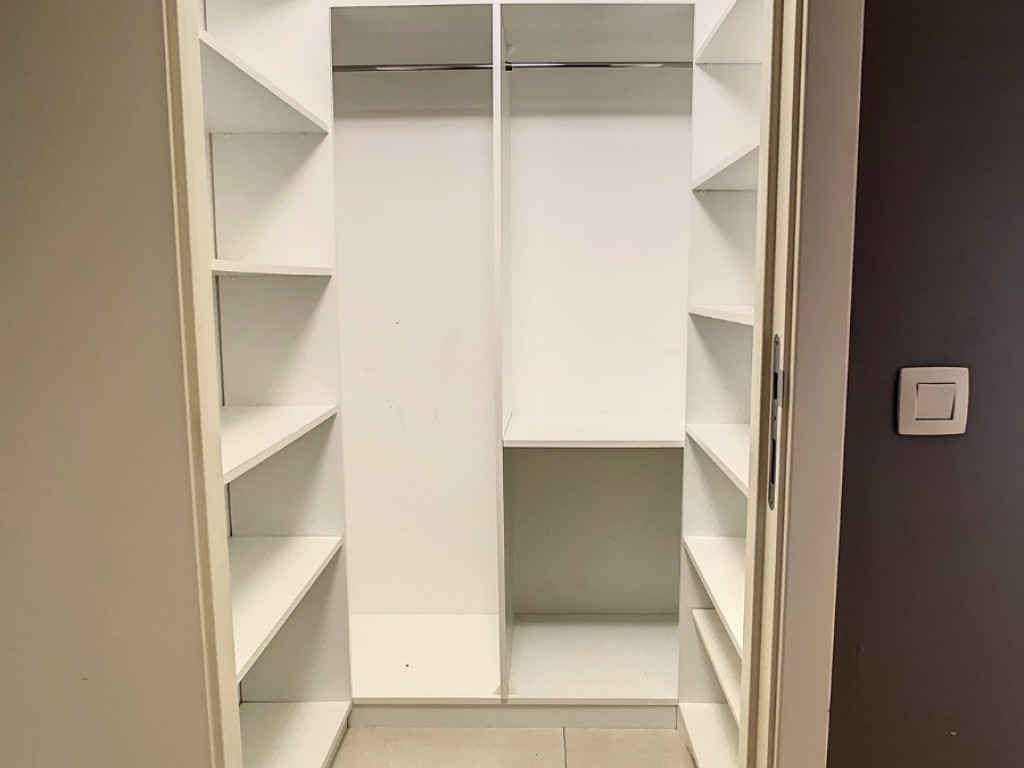 Quai de Compiègne - 28 - 3 - 4500