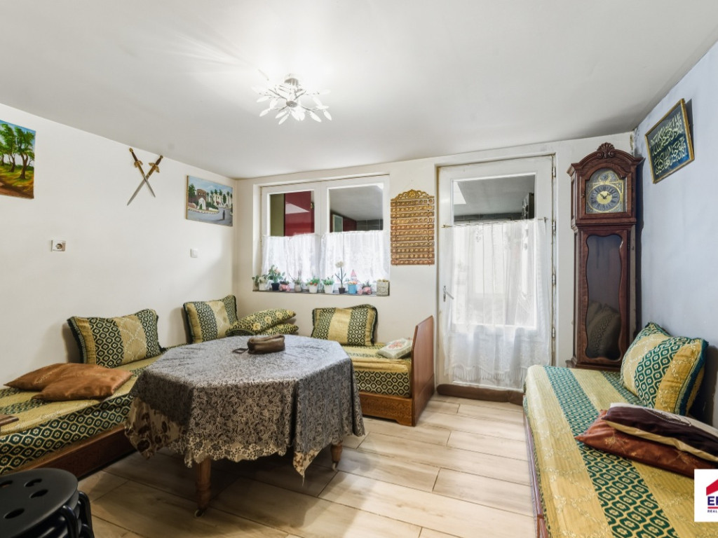 Demosthenesstraat - 132 - - 1070