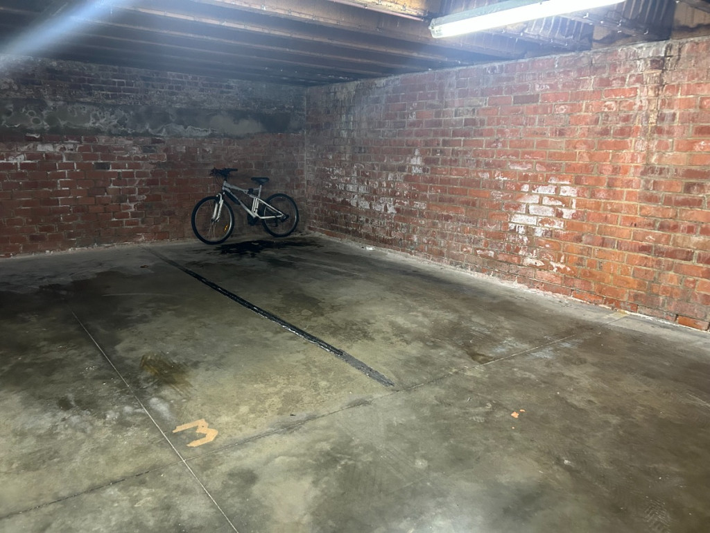 Rue Xavier De Bue - 16 - - 1180