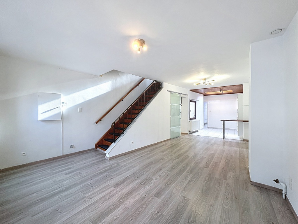 Rue du Chanoine Scarmure - 3 - 2 - 7060