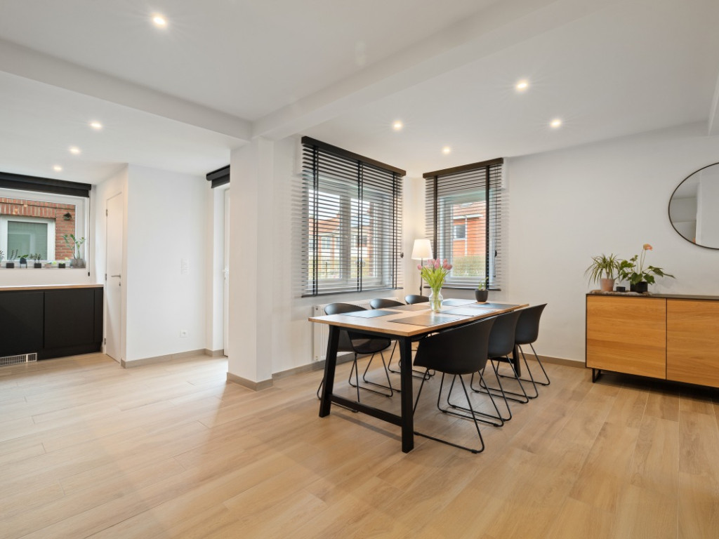 Ros Beiaardstraat - 23 - - 9200