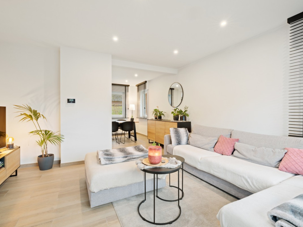 Ros Beiaardstraat - 23 - - 9200