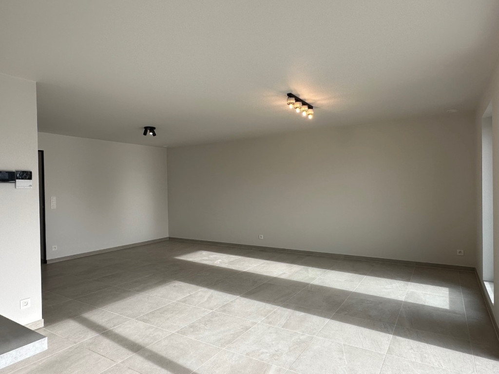 Zuidburgweg - 21 - 0102 - 8630